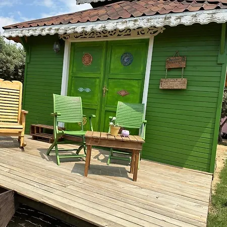 Seyyah Cafe Hotel Aliaga