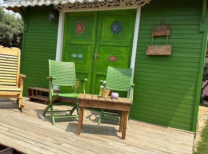 Seyyah Cafe Hotel Aliaga