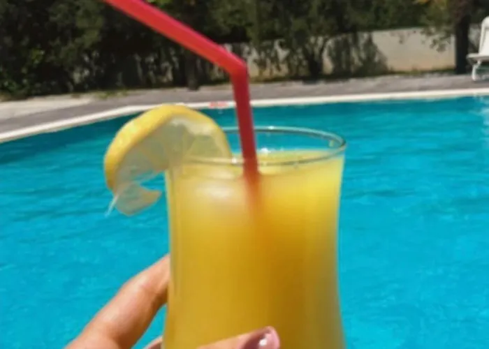 Hotel Seyyah Cafe Aliaga